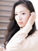 ロゼ(rosee)&nbsp;ダークカラーでも華やかに☆…愛されウェーブ×ダークカラー