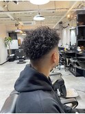 フェードカット×強めツイストスパイラル