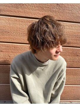 ロロネー 池田(Lolonois) 【Lolonois池田】波巻きパーマ　マッシュウルフ（西條真治）