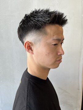 フランクスバーバーリザーブ 人形町店(FRANK’S BARBER RESERVE) アップバングナチュラルスタイル　ｙ