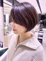 まとまるショートボブ小顔前髪カットかきあげ