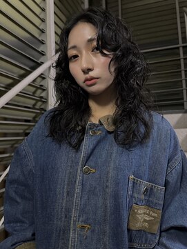 ソイデュエ 梅田(soi due) アンニュイなレイヤーパーマ/@村中仁人