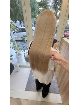 モナルダ(Monarda) 10代20代30代韓国風/髪質改善カラー【岡山】