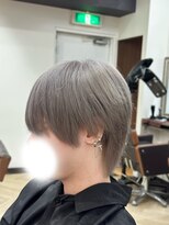 ニルバ(niLva)&nbsp;シルバーグレージュ × ウルフヘア
