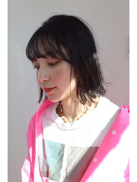 エクリ 麻布十番(equri) くびれミディ　20代30代４０代ひし形、小顔　外ハネ