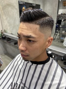 エフエム 明大前(FM) バーバー ツーブロック/刈り上げ/アップバング/フェード