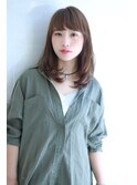 アッシュブラウンの大人かわいいブランジュ小顔くびれセミディ