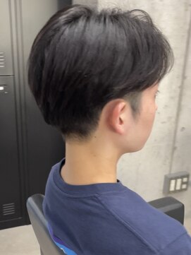 フイ 代々木(Hui) メンズ/アップバング/ツーブロックマッシュ/束感ショート波巻き