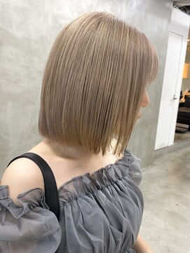 スー 渋谷(suu) 切りっぱなしボブ前下がりボブショートボブショートカット