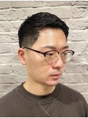 スキンフェード/バーバーカット/刈り上げ/黒髪/ショート