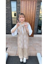 アールモンドヘア新世界 荒 玖奈