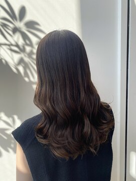 ステア ケース(stair case) ナチュラルまとまるレイヤーカット巻き髪ヘア前髪顔まわりカット