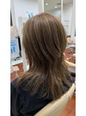脱白髪染め☆大人のミディアムレイヤー30代/40代/50代