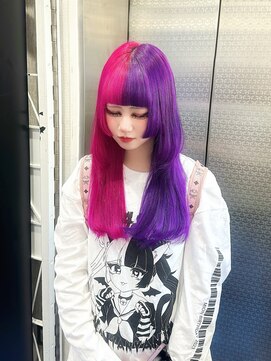 ホワイト 梅田(white) ピンク×紫×ウルフデザイン