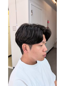 プルーブトウキョウ 渋谷(PROVE TOKYO) ニュアンスパーマセンターパート刈り上げツーブロ