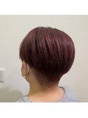 刈り上げ×ボルドーカラー