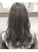韓国ヘア大人可愛いウェーブ巻き髪オリーブグレージュ