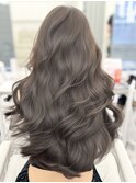 グレージュ　ブリーチなし　レイヤーカット　海外風