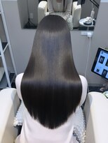 シア(Sia.)&nbsp;髪質改善/暗めカラー/グレージュ