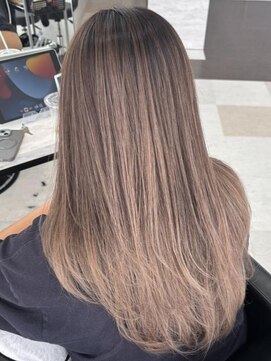 ビーシャンス(B.Chance) 根本が伸びても気にならないデザイン