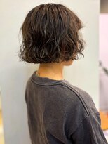 アトリエ タキ(atelier.taki)&nbsp;大人ミニボブ くるくるパーマ ダークブラウン ウェーブボブ