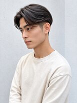 men's salon UTUTU【11月24日NEW OPEN（予定）】&nbsp;センターパートマッシュ