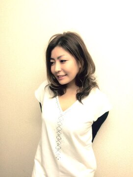 ヒトリシズカ アッシュ系のナチュラルカール♪♪