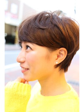 アウリンコ(aurinco) 【aurinco】愛され耳かけマッシュショート♪