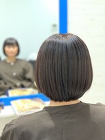 スローライフヘアーデザインアンドスパラウンジ(Slow life Hair design spa lounge)&nbsp;ラインを残したフラットボブ