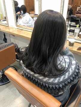 ネイヴィル(navile) オリーブグレー