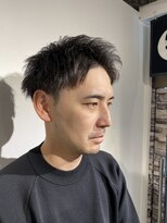 ドルクス 日本橋(Dorcus)&nbsp;八重洲理容室大人ビジネスヘア30代40代の男性の髪型　前髪上げる