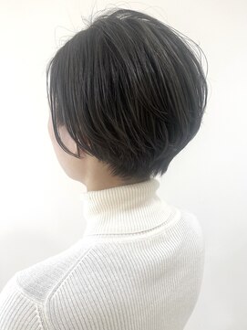 ヒビカ(HIBIKA) くすみグレージュ×マニッシュショート