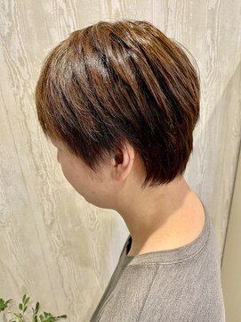 キューニーゴ(925) ナチュラルショート/ミルクティーブラウン