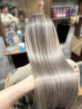 ラフ(LAFF) #ショコラアッシュ#ヘルシースタイル#ふんわりカール