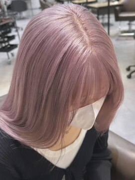 ベレーザ 渋谷(BELEZA) 3897ホワイトピンクベビーピンクぱっつん前髪ハイトーンカラー