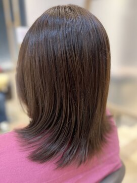 ヴィヴァーチェイルソーレ(VIVACE ilsole) 20代30代40代大人可愛い髪質改善カラー肩ラインウルフロング