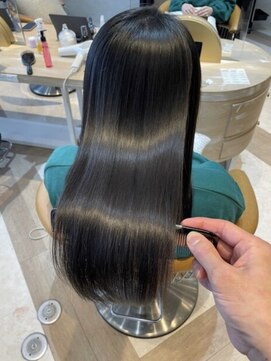 ロンドカスティーヨ 四日市(Lond castillo) 【ロンドカスティーヨ】佐京　美髪縮毛矯正　艶髪