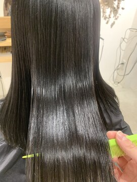 リリィ ヘアデザイン(LiLy hair design) 【minami】つるつるオイルストレート