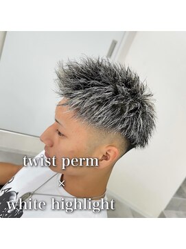 ルースト 心斎橋店(ROOST) ツイストパーマ×ホワイトハイライト