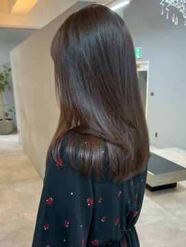 オズ(OZ) ミニウルフチェリーブラウンホワイトグレージュフェザーパーマ