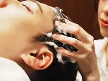 【気持ちよさがクセになる。匂いも汚れも落とす男のヘッドスパ】