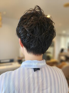 イト リトルヘアガーデン(ito. little hair garden) ショートパーマ