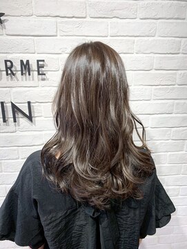 エールフォルム 藤枝店(YELLFORME) 透明感オリーブグレージュカラー!