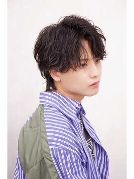 ルーシー 川越(LUCEY) センターパートフェザーパーマシャドウパーマメンズパーマ