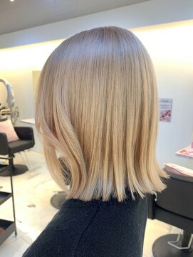 リー 四ツ橋(Lee) 【心斎橋】ブリーチダブルカラー　シルキーベージュ