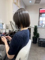 ムーブ(Moob)&nbsp;襟足スッキリ切りっぱなしボブ【別府】