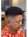 ゼロスバーバー(0's BARBER SHOP)&nbsp;パーマとスキンフェード
