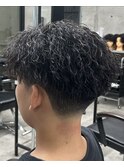 縦落ちツイスパ　ツイストスパイラル眉カットメンズパーマ
