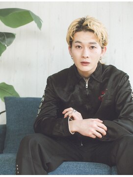 メンズサロン リノ(Men's salon Lino) センター分けウルフ×ハイトーン