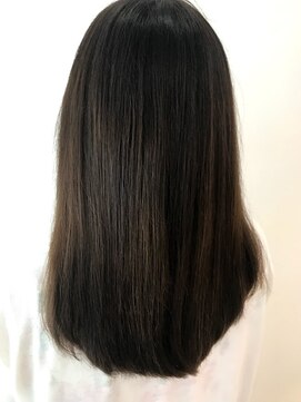 e.m.a プレミアムビューティーサロン 栄駅店(e.m.a PREMIUM BEAUTY SALON) 美髪ストレート